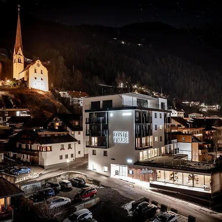 Tante Trude Hotel Oetz