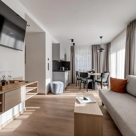 Tante Trude - & Apartments, Отель *