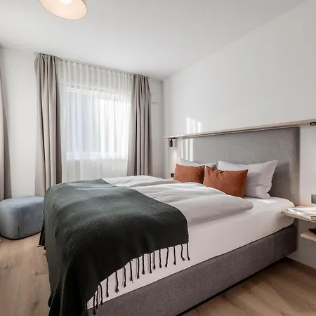Tante Trude - & Apartments, Отель Эц