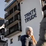 Tante Trude * Oetz